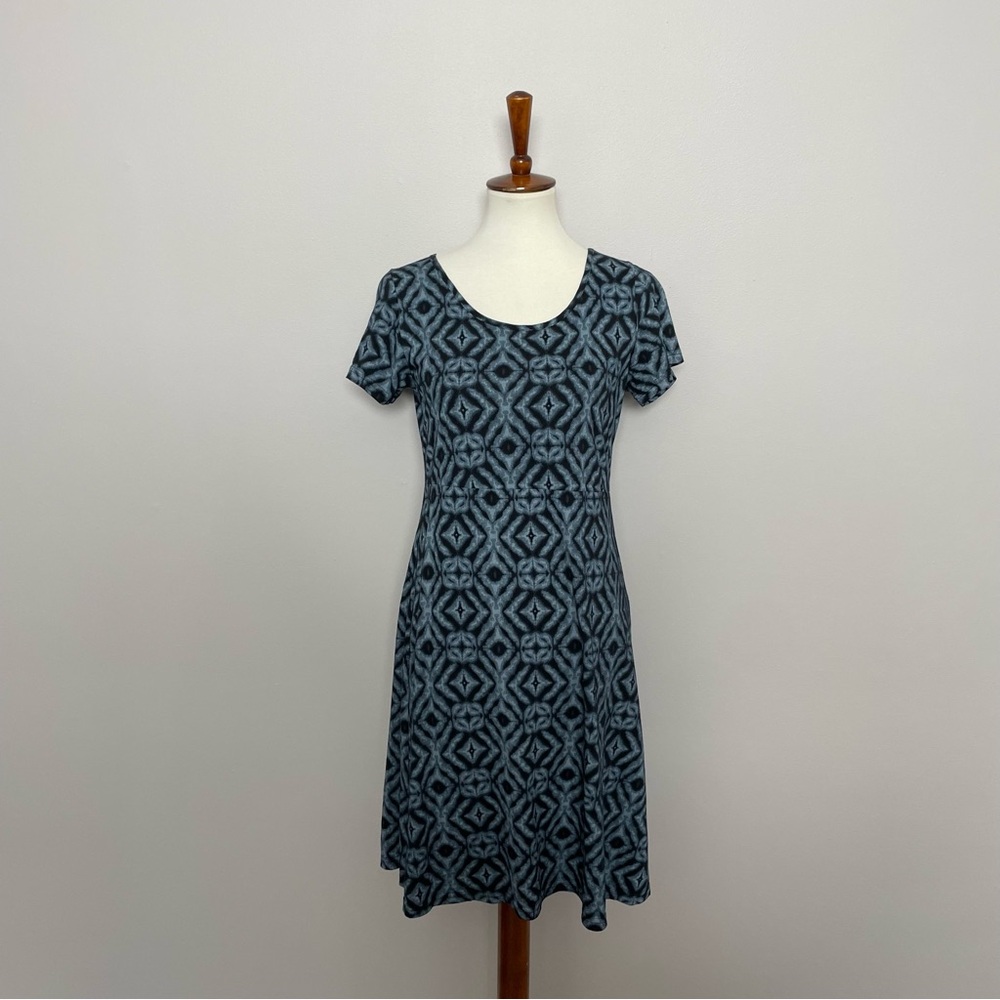 Fresh Produce Dress Knit A Line Short Sleeves Geometric Abstract Black Grey